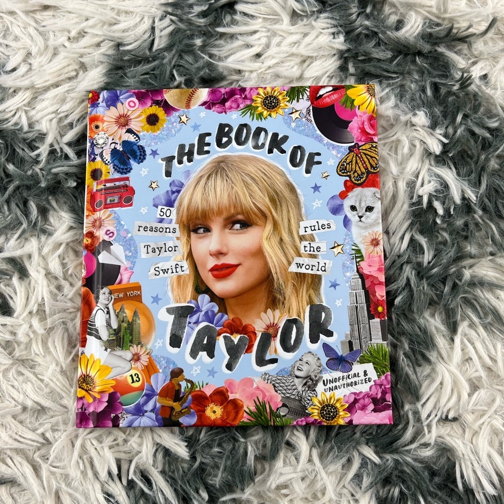 The Book Of Taylor: 50 Reasons Taylor Swift Rules The World H/C Used Book